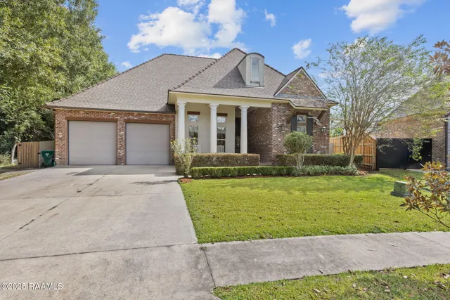 $560,000 | 404 Summer Morning Court, Lafayette, LA 70508