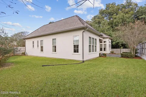 $560,000 | 404 Summer Morning Court, Lafayette, LA 70508