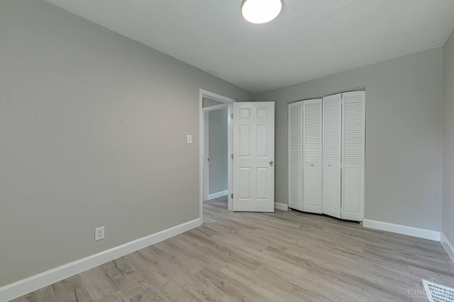 507 Gideon Road Middletown, OH 45044 - Photo 9 of 13