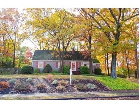 8 Lovell Road Lynnfield, MA 01940 - Photo 1 of 1 Gallery Image 1
