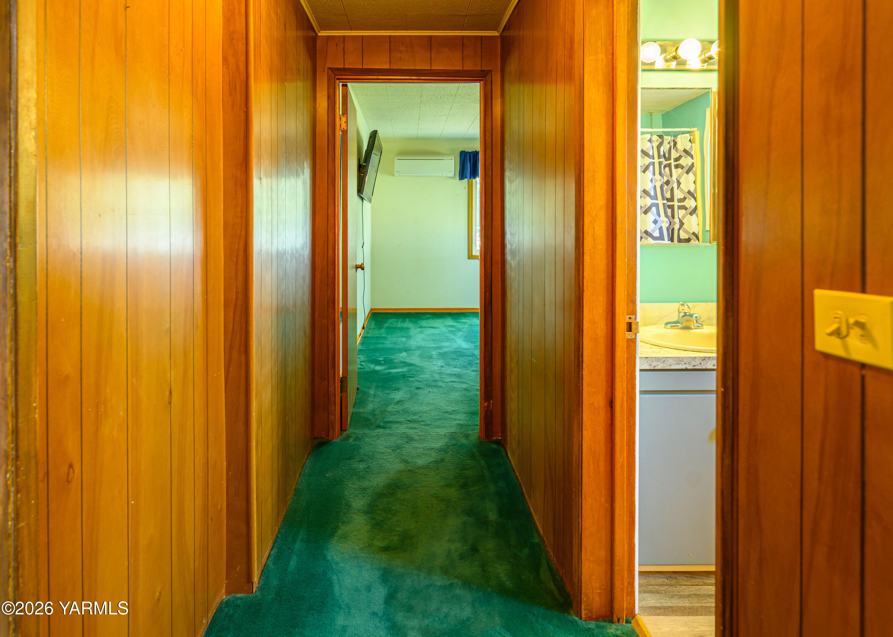 10063 South Naches Road Naches, WA 98937 - Photo 15 of 24 #14 Hallway from office to bath and bedr