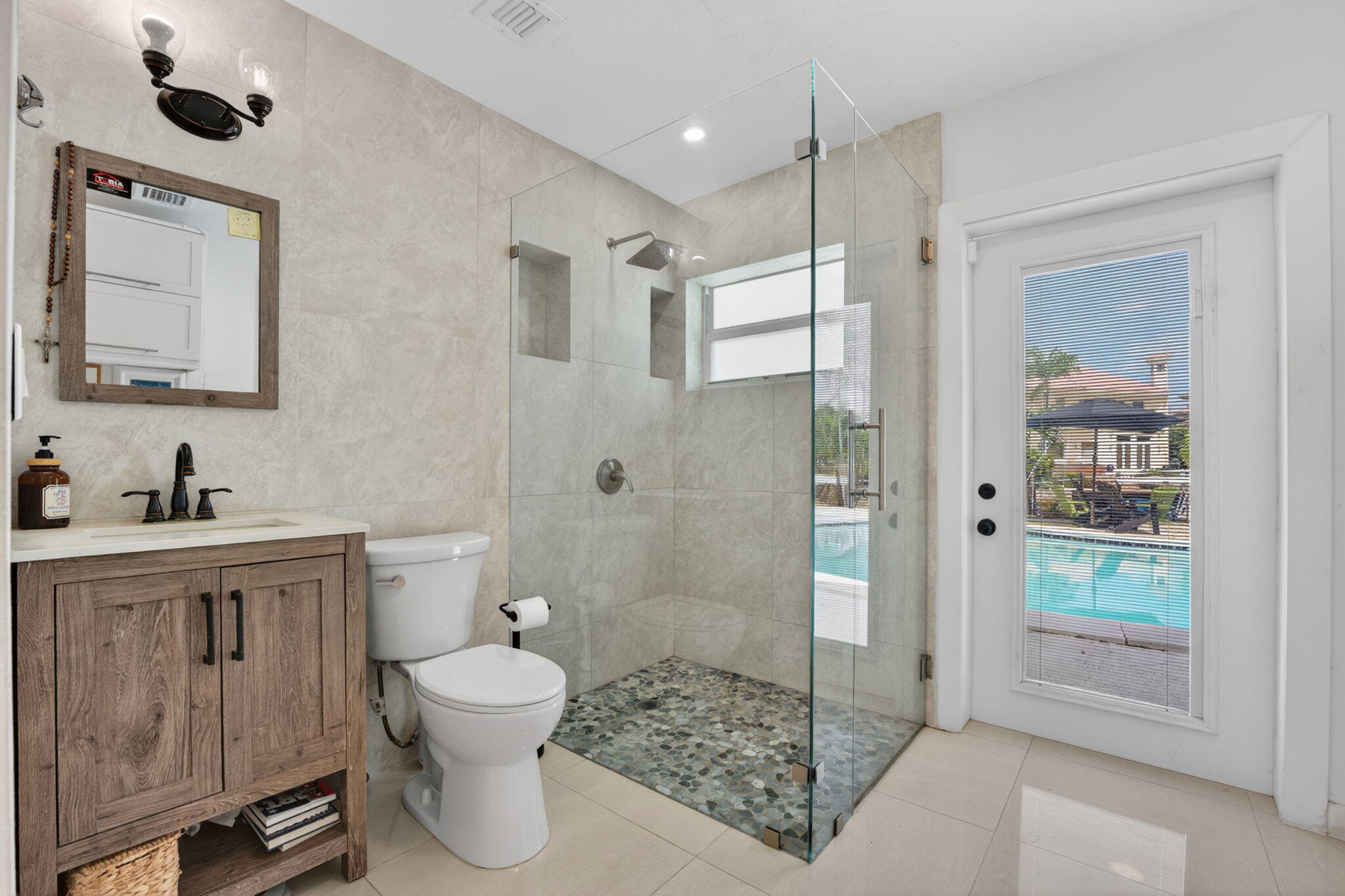 2375 Southeast 8th Street Pompano Beach, FL 33062 - Photo 29 of 45 36-web-or-mls-DSC08712