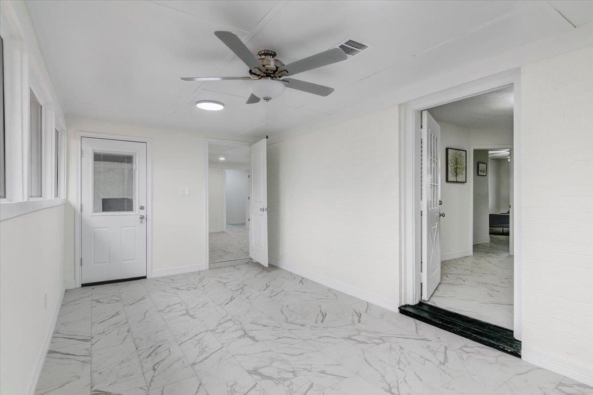 4595 Eaves Road Vidor, TX 77662 - Photo 20 of 33