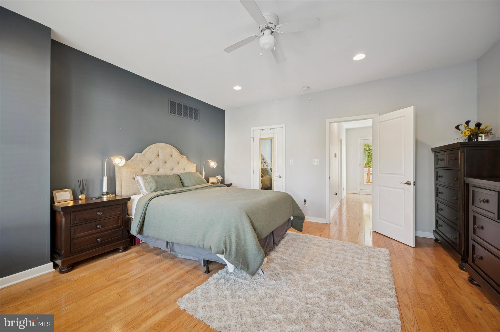 4128 Apple Street Philadelphia, PA 19127 - Photo 18 of 25 Third Floor Owner's Suite