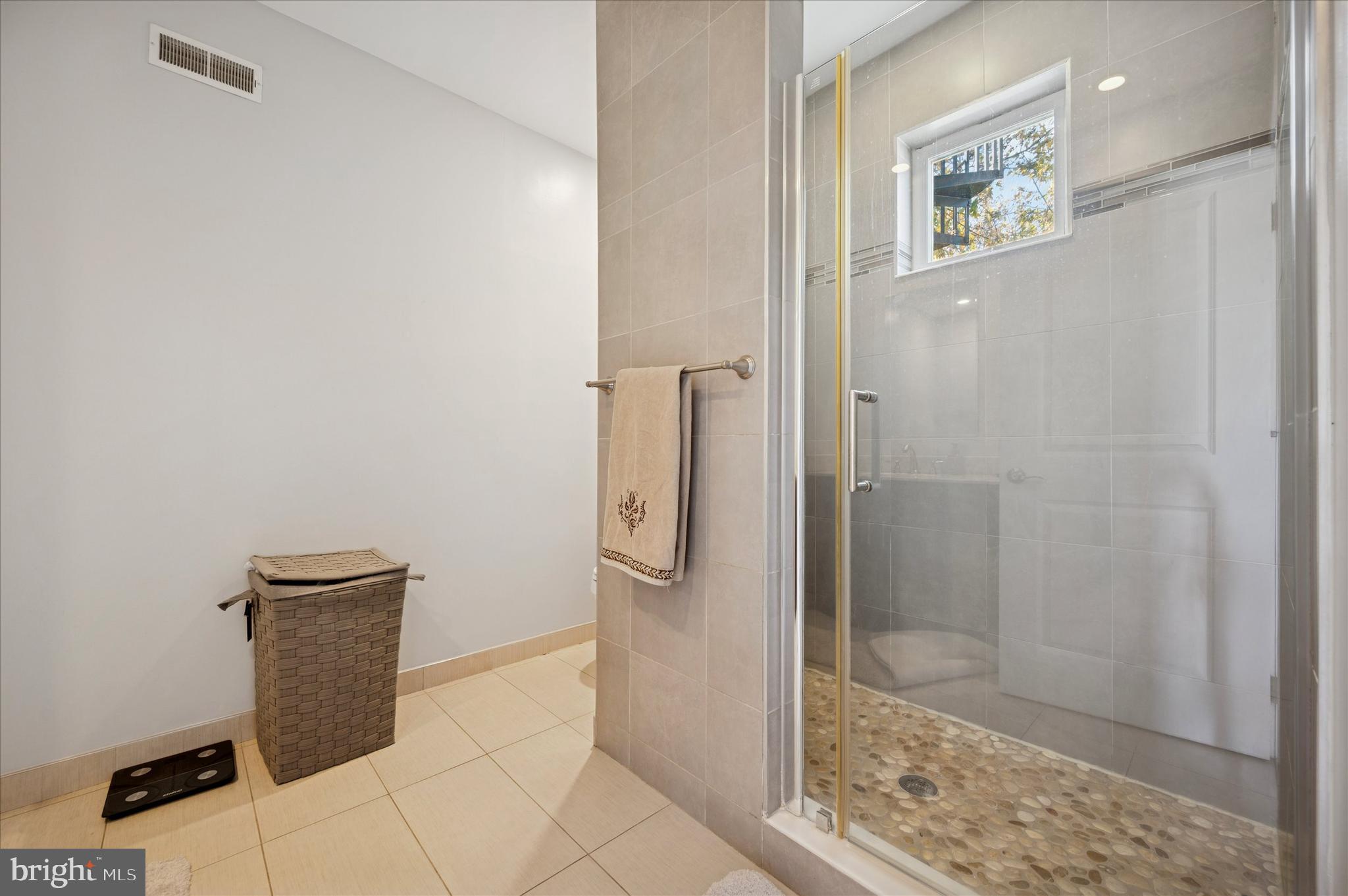 4128 Apple Street Philadelphia, PA 19127 - Photo 20 of 25 Full Tiled Walk-in Shower!