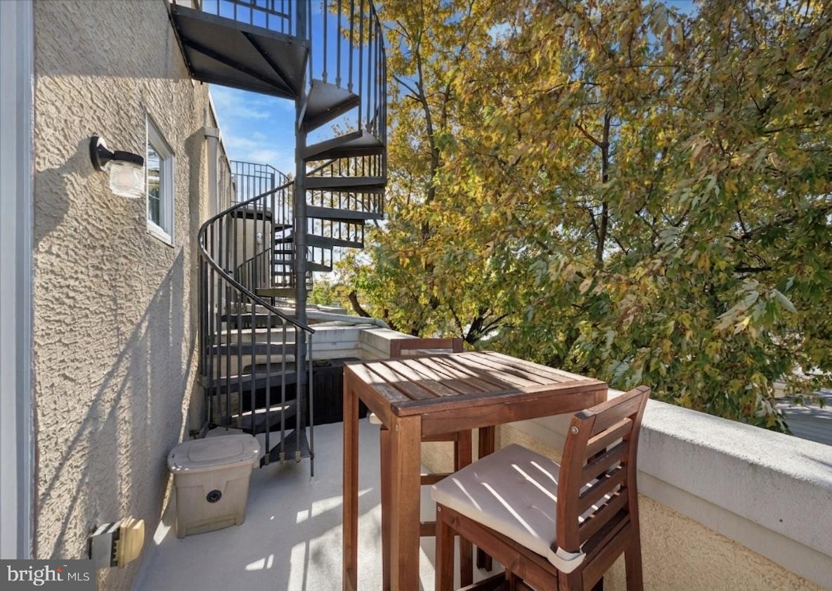 4128 Apple Street Philadelphia, PA 19127 - Photo 21 of 25 Third floor balcony - spiral staircase to rooftop!