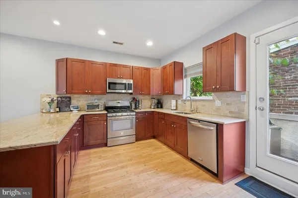$565,000 | 4128 Apple Street, Philadelphia, PA 19127