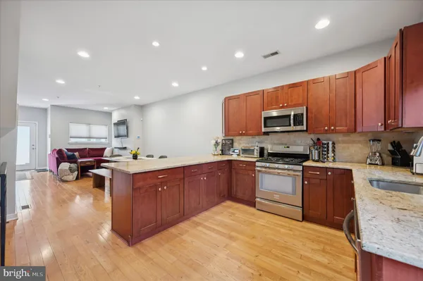 $565,000 | 4128 Apple Street, Philadelphia, PA 19127