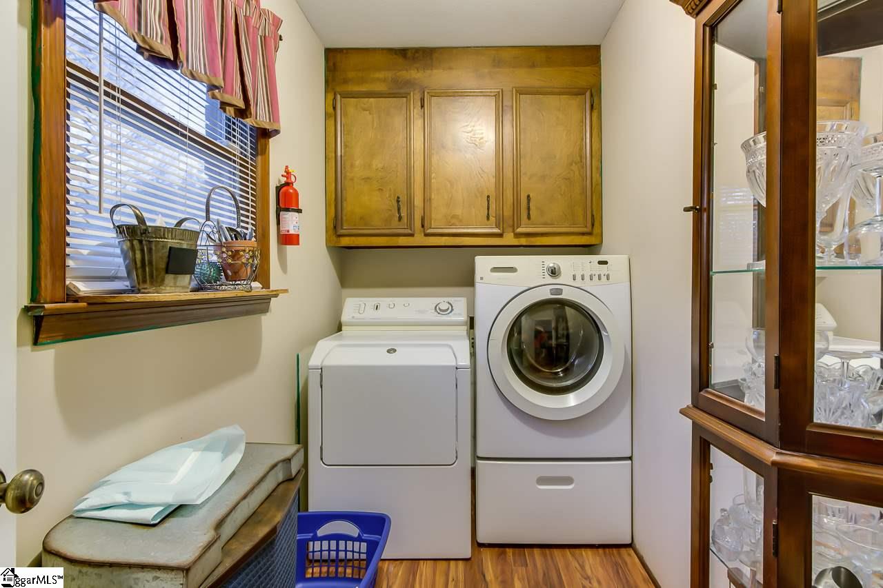 6 Roe Road Greenville, SC 29611 - Photo 13 of 25 Gallery Image 13