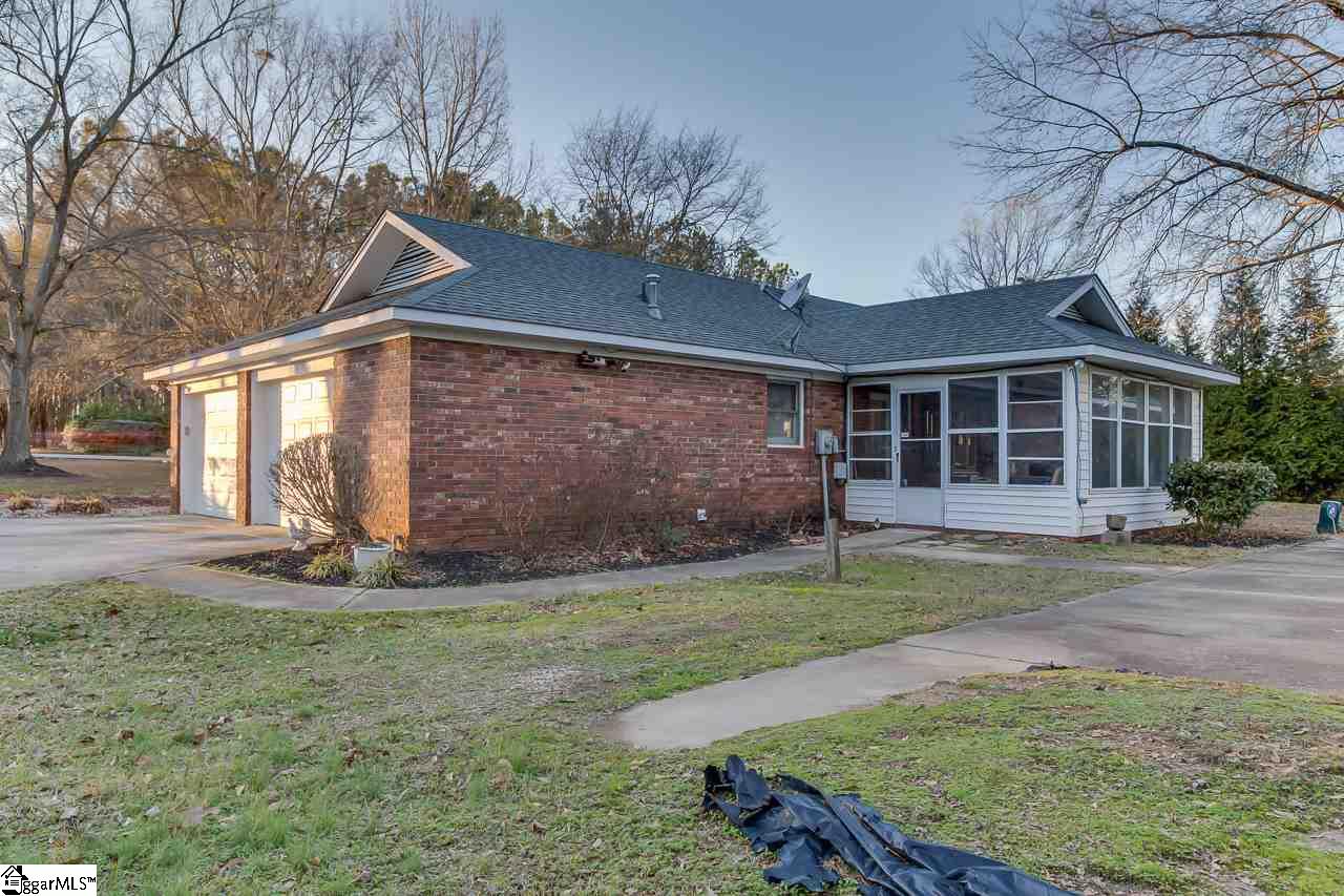 6 Roe Road Greenville, SC 29611 - Photo 24 of 25 Gallery Image 24