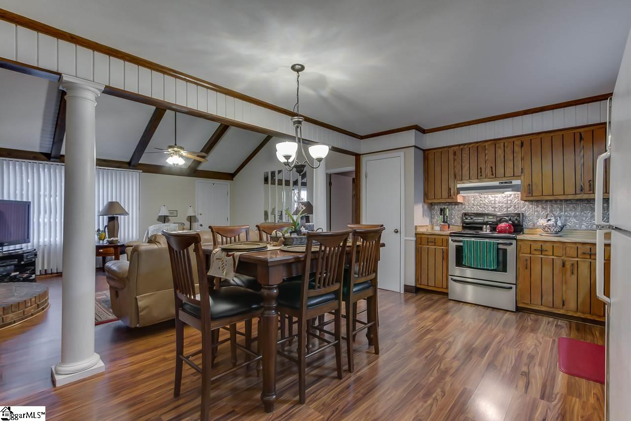 6 Roe Road Greenville, SC 29611 - Photo 9 of 25 Gallery Image 9
