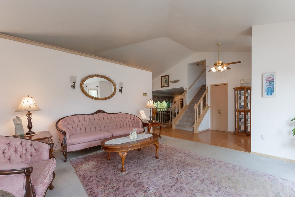425 East Midway Road Colbert, WA 99005 - Photo 4 of 19