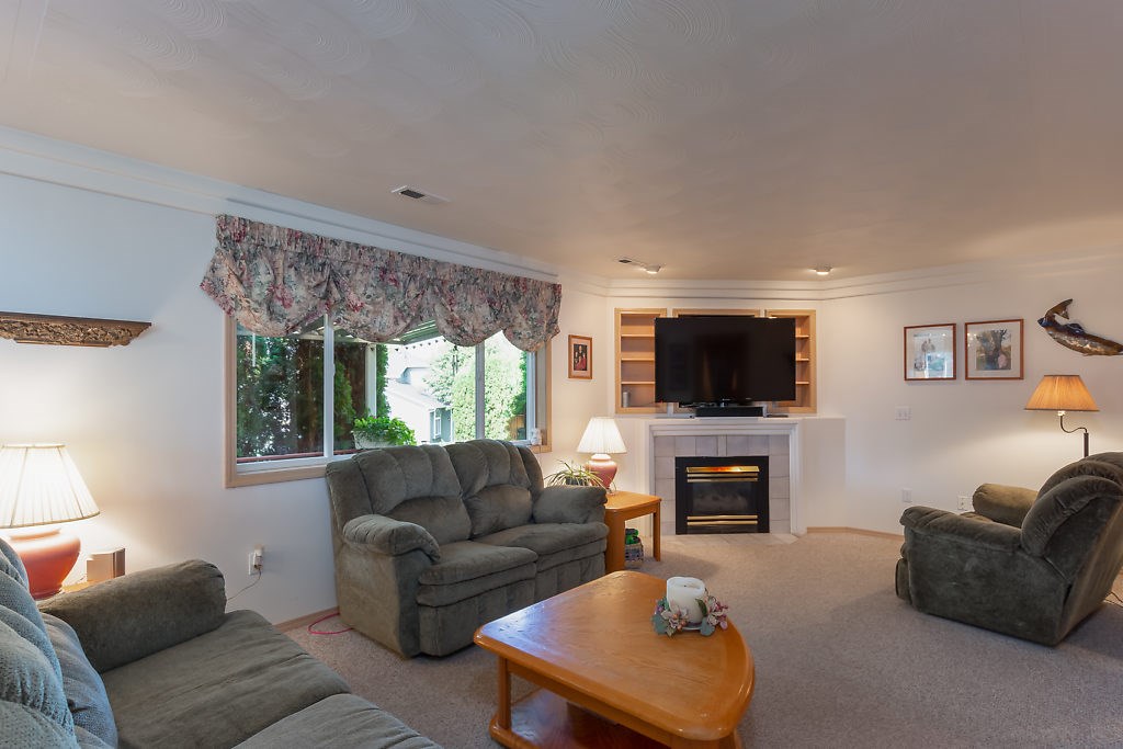 425 East Midway Road Colbert, WA 99005 - Photo 7 of 19