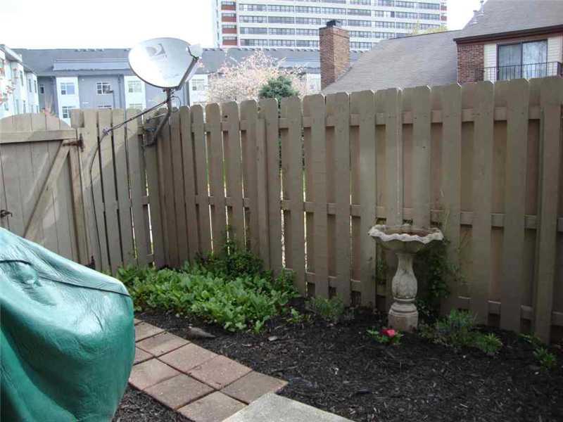 342 East Arch Street Indianapolis, IN 46202 - Photo 22 of 24