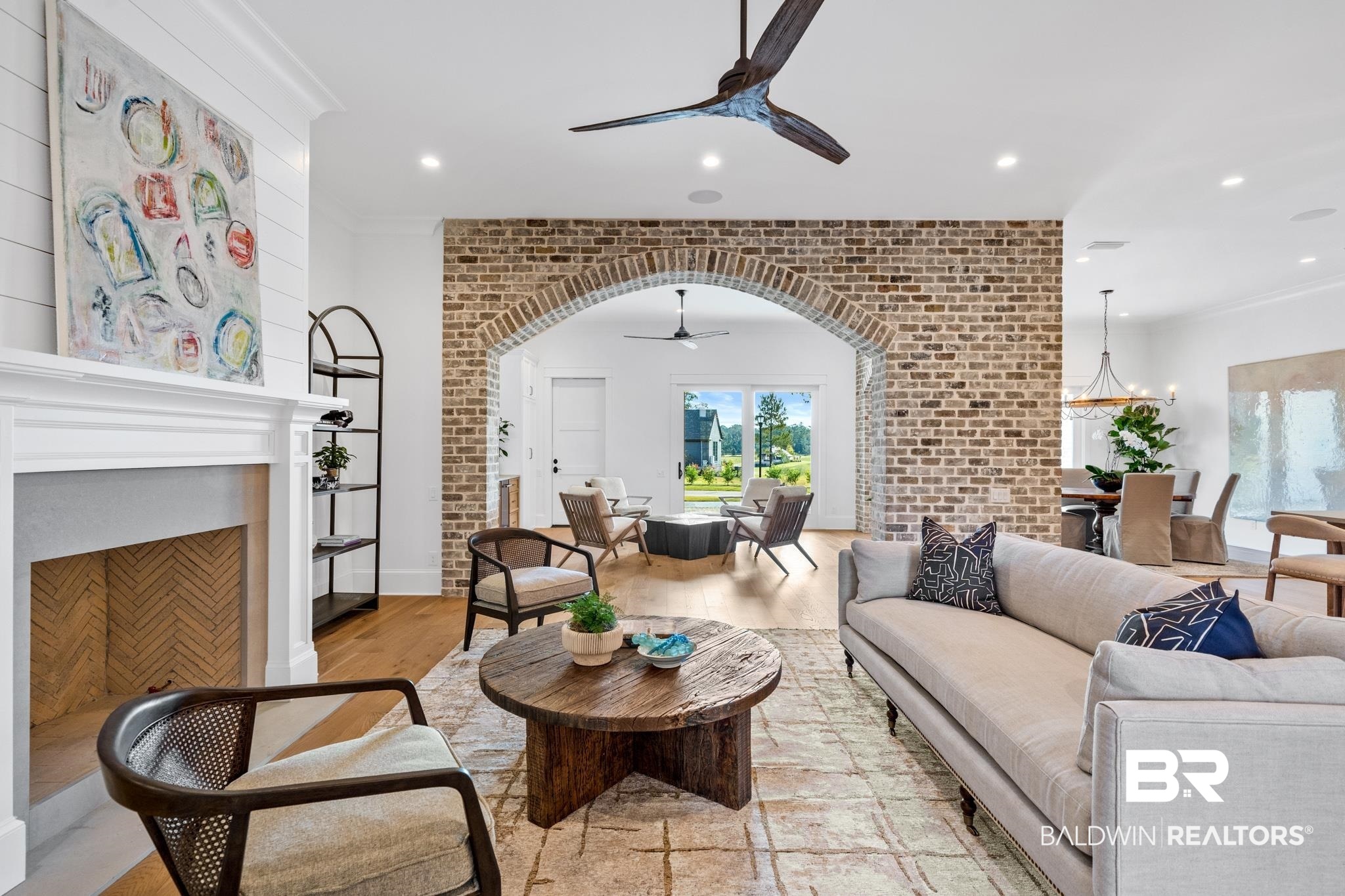 429 Leavie Lane Fairhope, AL 36532 - Photo 8 of 49 Unique Brick Arches