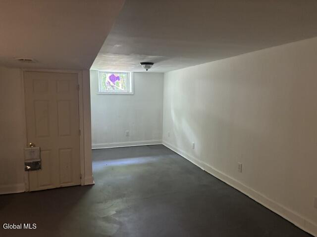 162 Putnam Road Schenectady, NY 12306 - Photo 7 of 14 7