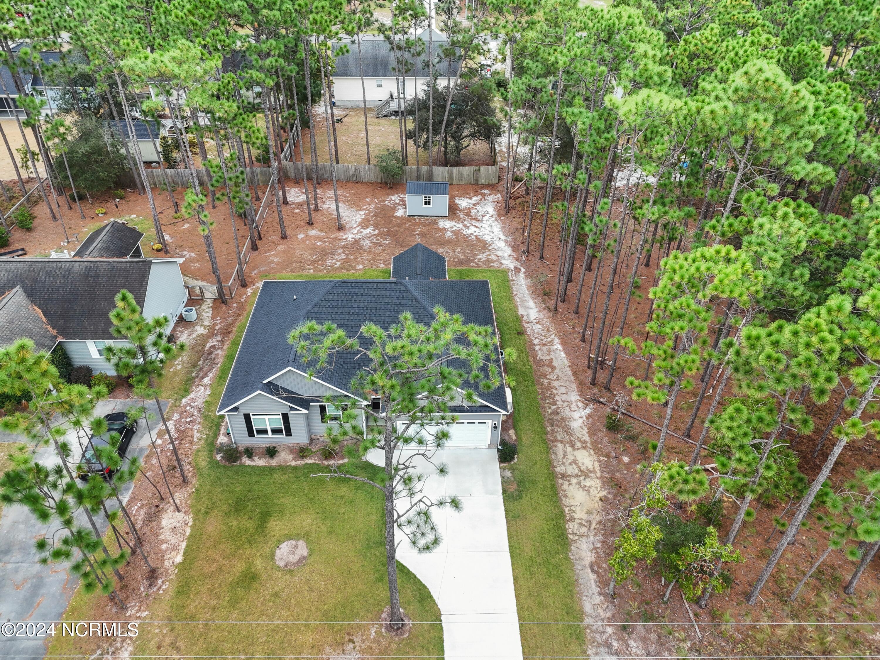 748 Edgewood Road Southport, NC 28461 - Photo 5 of 68 748EdgewoodRd - 40
