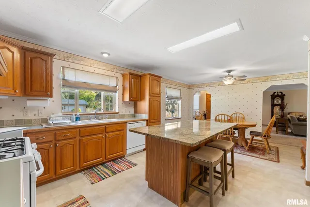 $269,900 | 225 Carroll Street, Colona, IL 61241