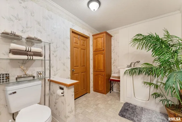 $269,900 | 225 Carroll Street, Colona, IL 61241