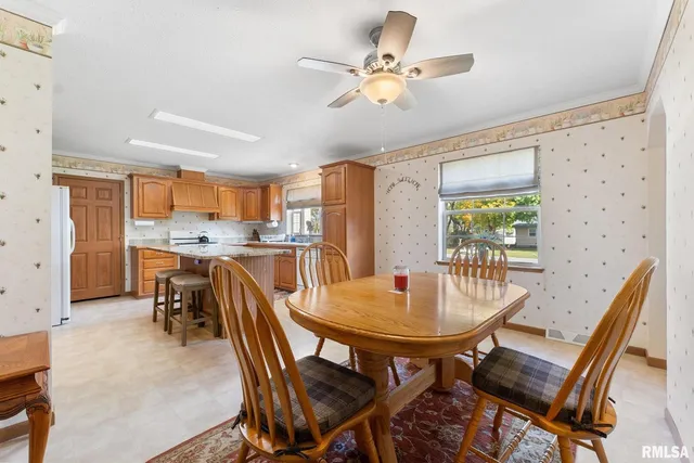 $269,900 | 225 Carroll Street, Colona, IL 61241