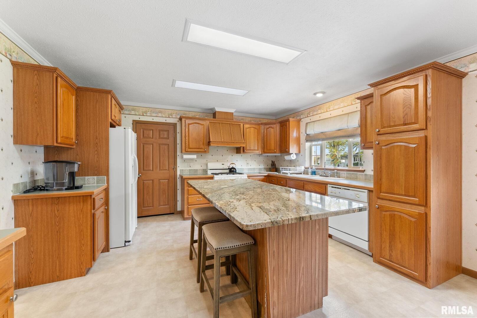 225 Carroll Street Colona, IL 61241 - Photo 9 of 27