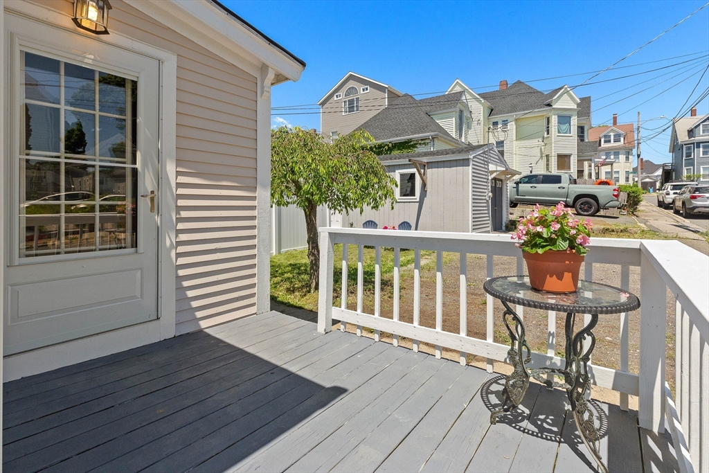 39 Beacon Street Gloucester, MA 01930 - Photo 26 of 34