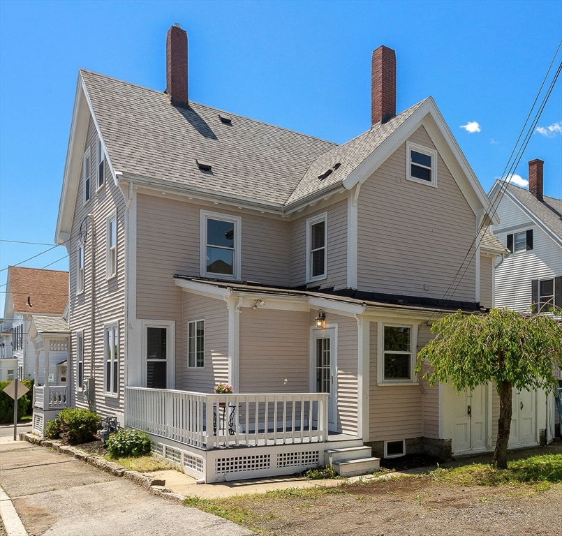 39 Beacon Street Gloucester, MA 01930 - Photo 29 of 34