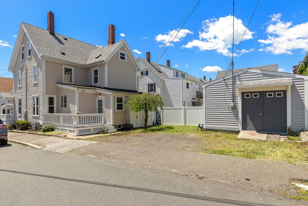 39 Beacon Street Gloucester, MA 01930 - Photo 30 of 34