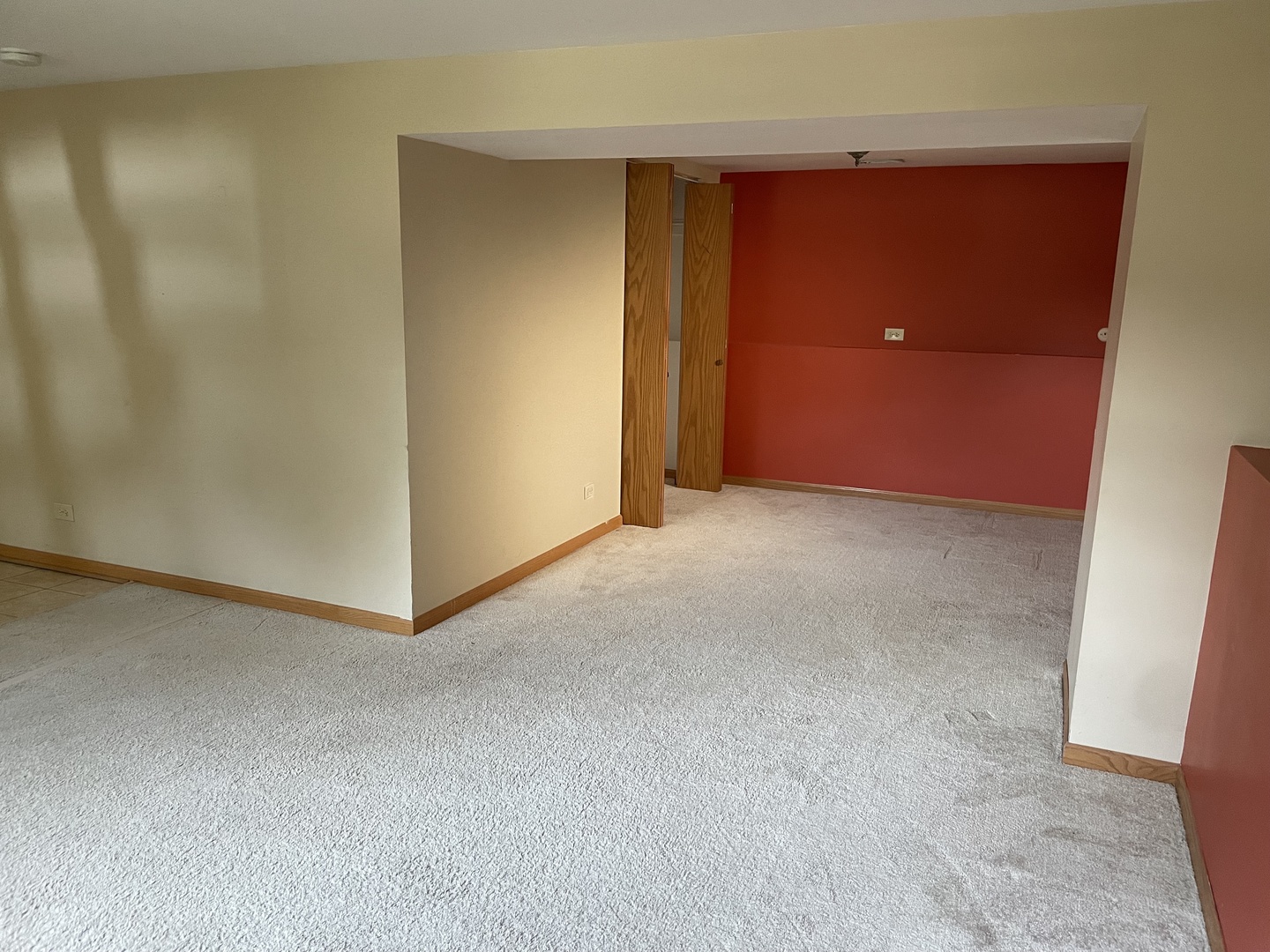 5648 Dover Road Oak Forest, IL 60452 - Photo 8 of 9 an empty room