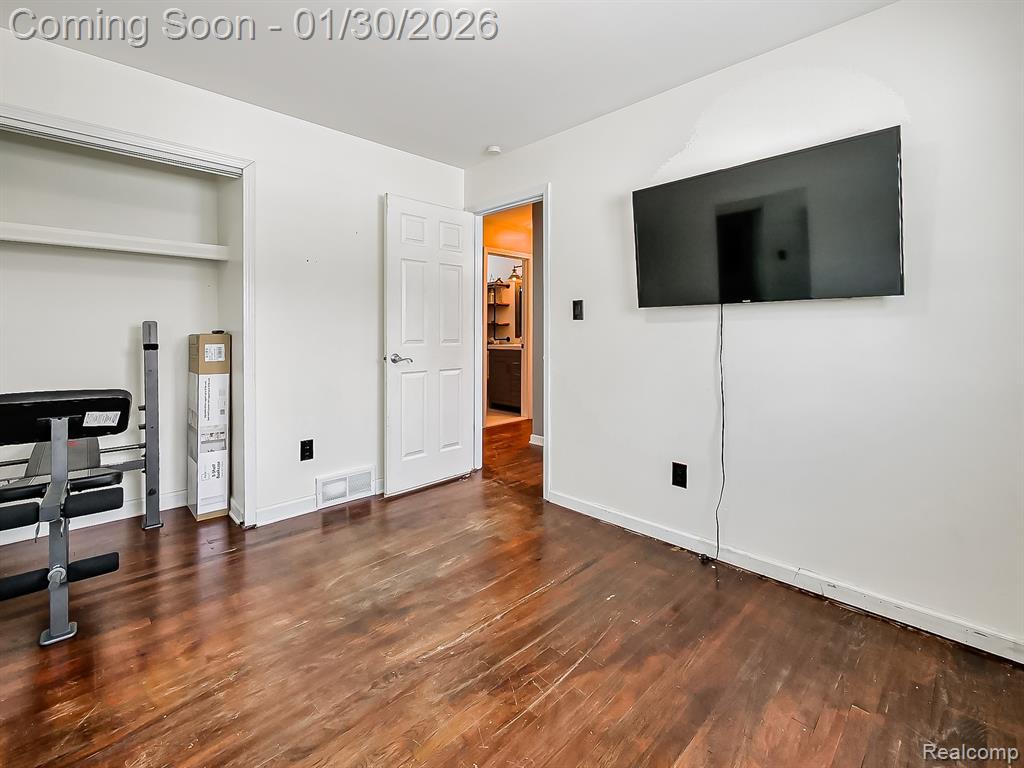 3877 Niagara Street Wayne, MI 48184 - Photo 16 of 35