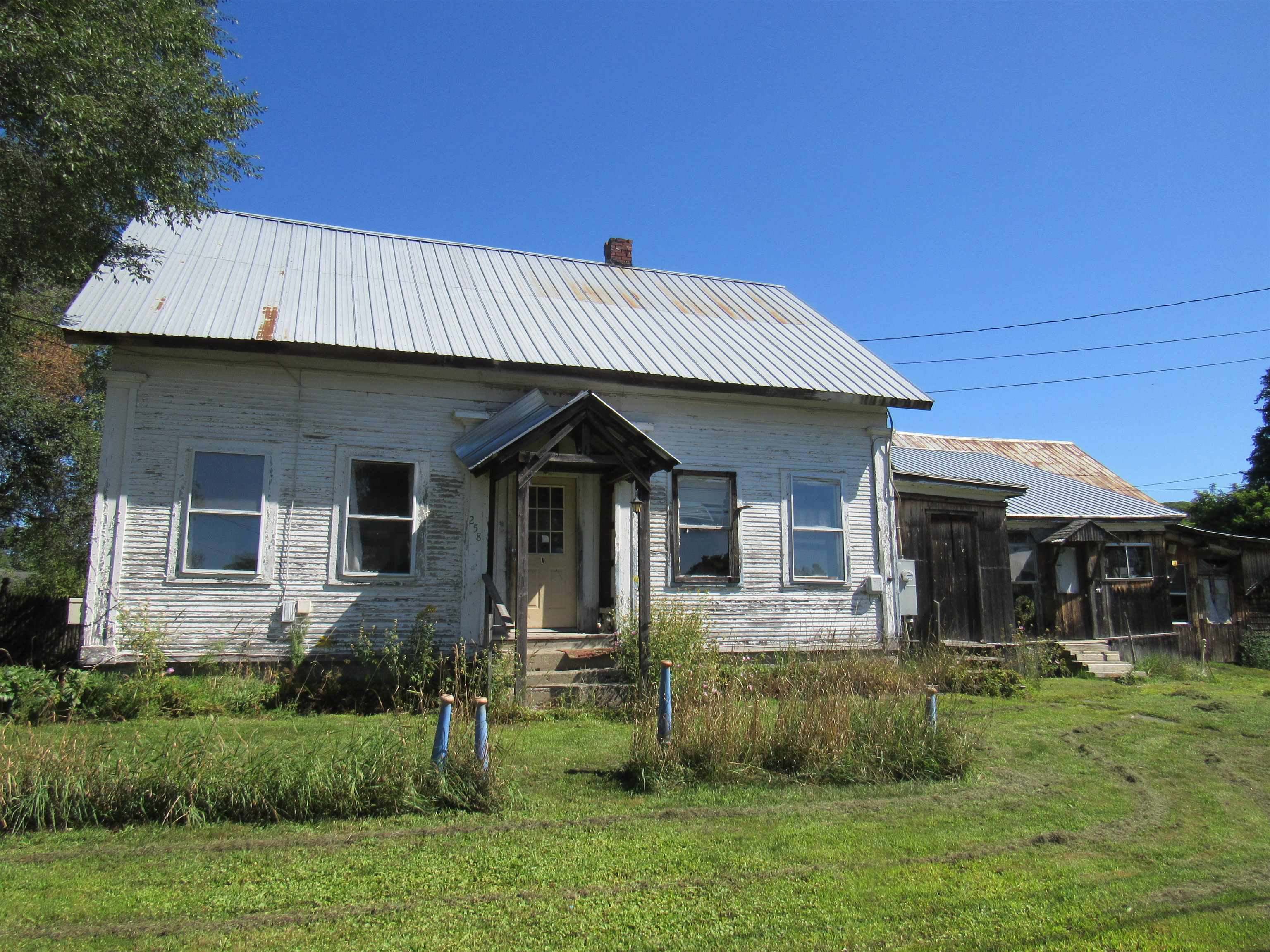258 Elm Street Barton, VT 05822 - Photo 6 of 11