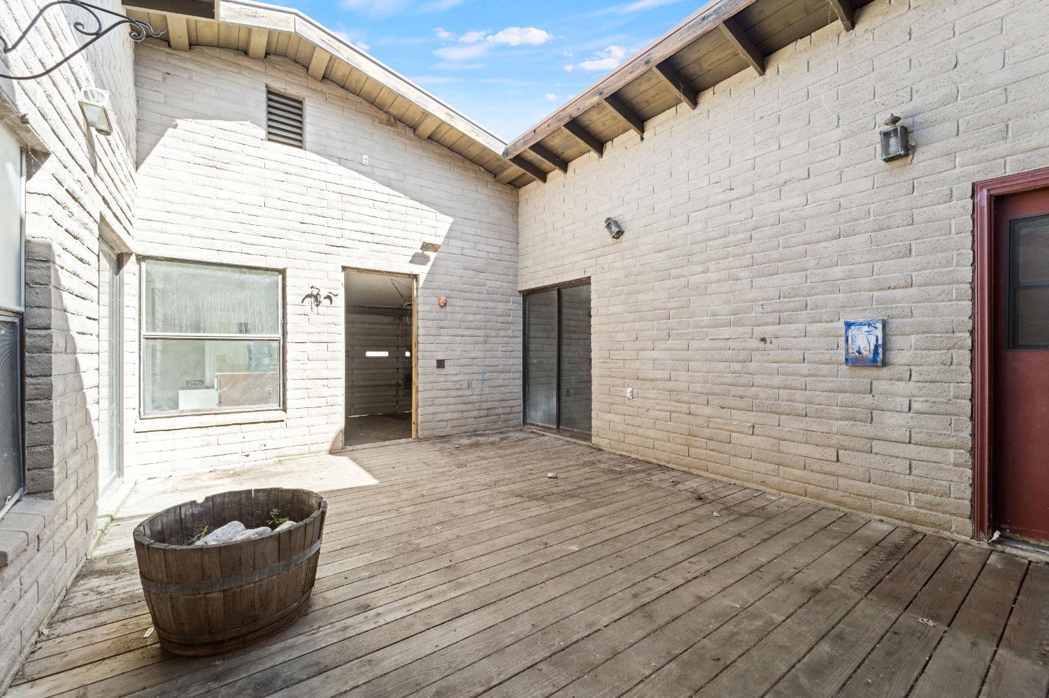 15595 Highway 16 Capay, CA 95607 - Photo 19 of 68 a front view of a house with seating space
