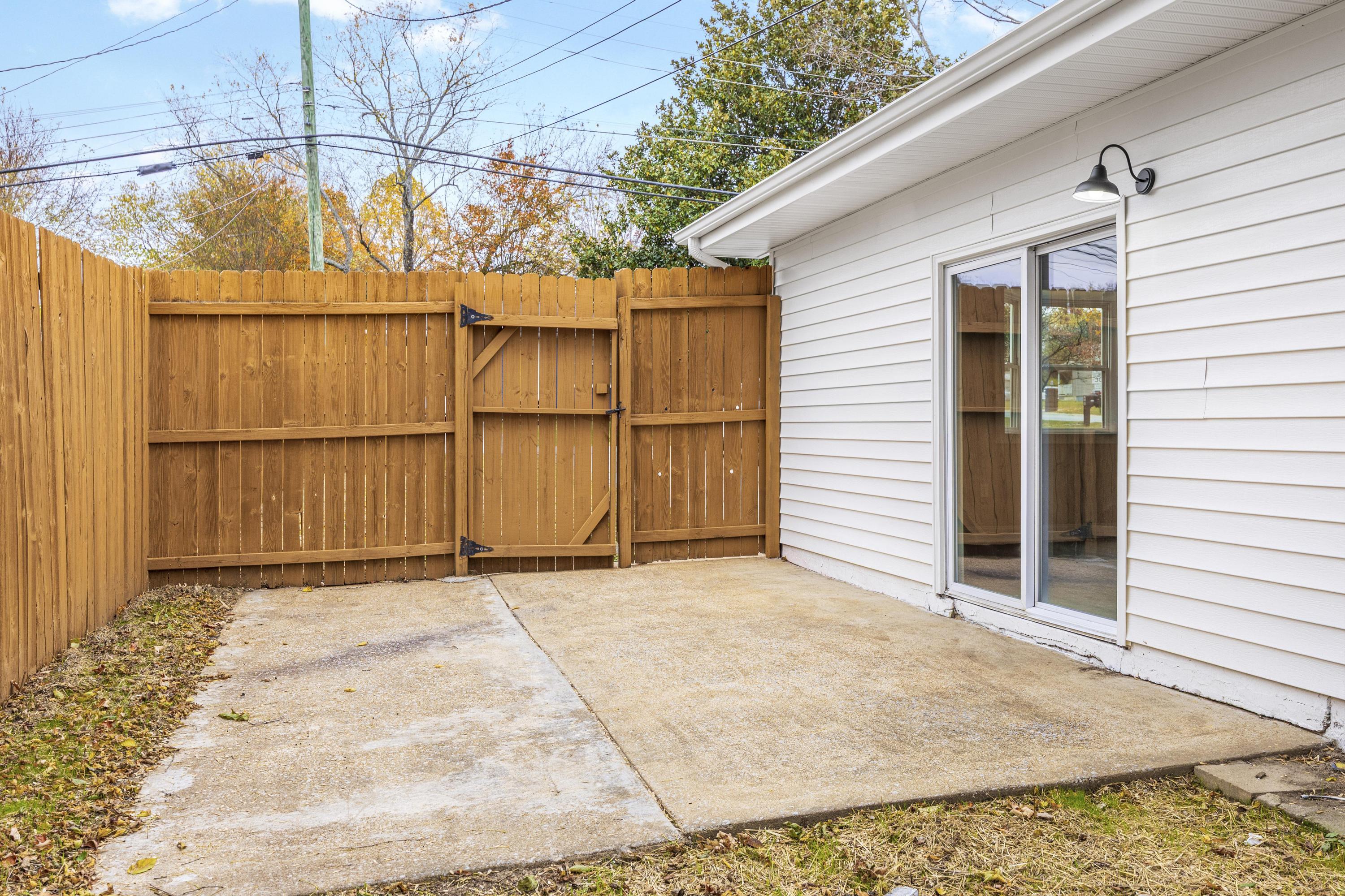 1701 South Mack Smith Road Chattanooga, TN 37412 - Photo 6 of 43 2025_11_November_1701_S_Mack_Smith_Rd_00
