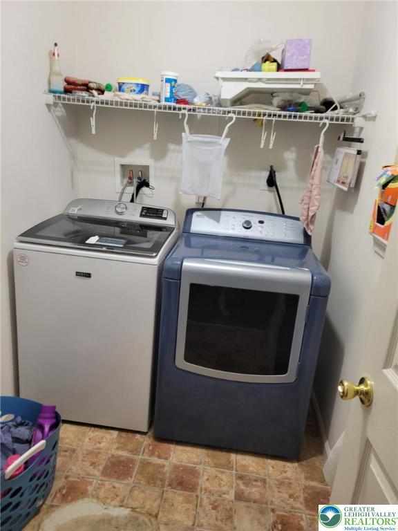 2137 Freedom Way Pocono Summit, PA 18346 - Photo 29 of 33 a utility room with dryer and washer