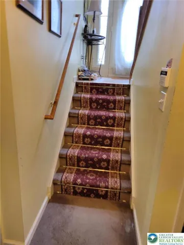 $378,500 | 2137 Freedom Way, Pocono Summit, PA 18346