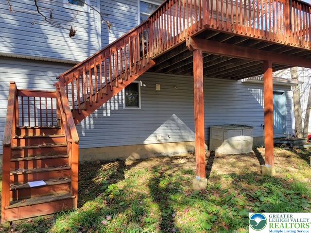 2137 Freedom Way Pocono Summit, PA 18346 - Photo 8 of 33