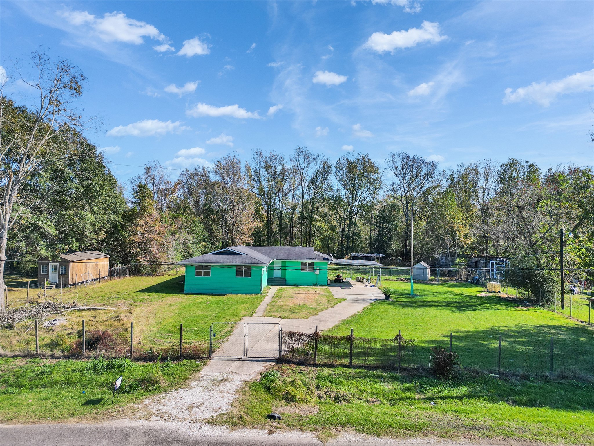 211 Johnson Street Liberty, TX 77575 - Photo 3 of 31