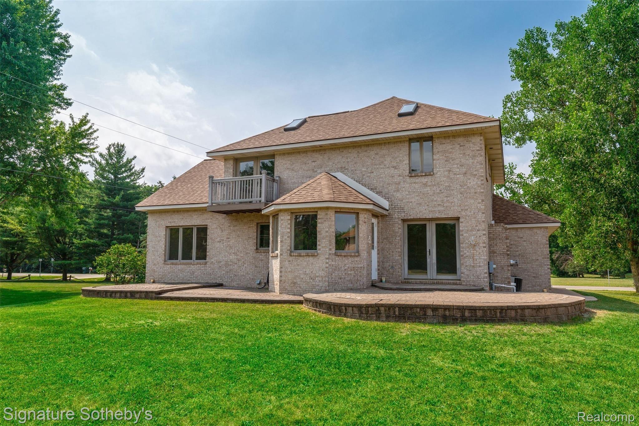 47296 Denton Road Belleville, MI 48111 - Photo 31 of 33 Brick home, lots of skylights and beautiful windows