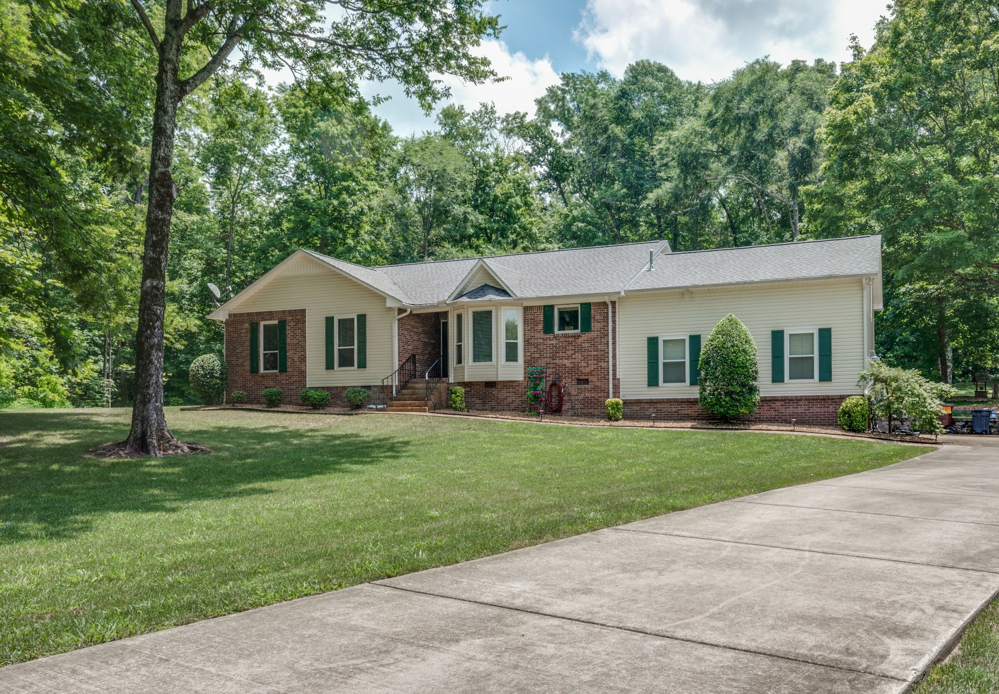 317 Chestnut Terrace Spring Hill, TN 37174 - Photo 3 of 47 Gallery Image 3