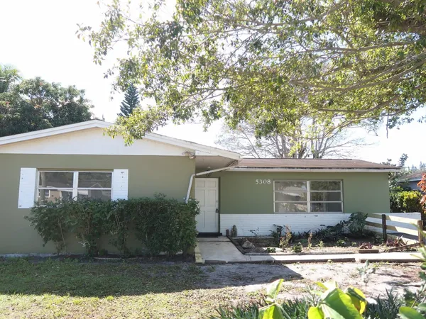 $2,500 | 5308 Marcia Place, West Palm Beach, FL 33407