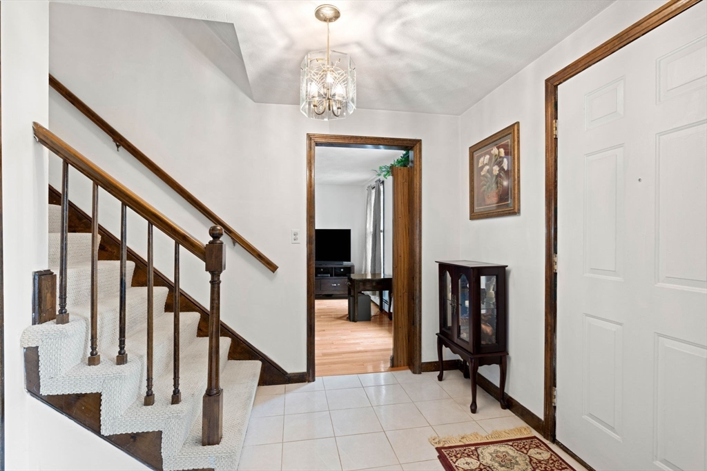116 Greenwood Road Andover, MA 01810 - Photo 11 of 42 Gallery Image 11
