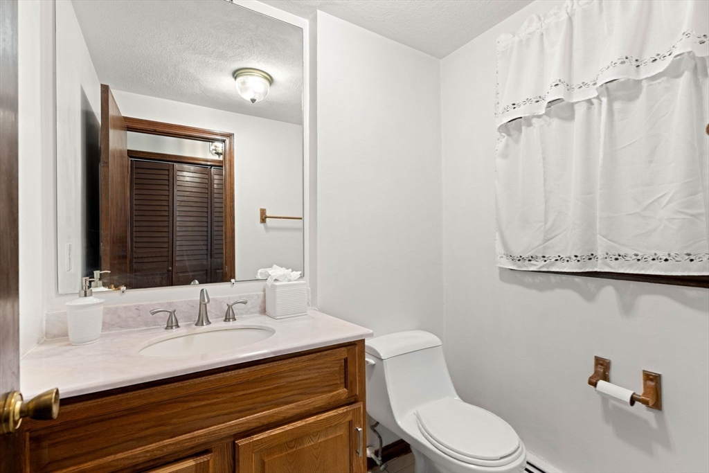 116 Greenwood Road Andover, MA 01810 - Photo 17 of 42 Gallery Image 17