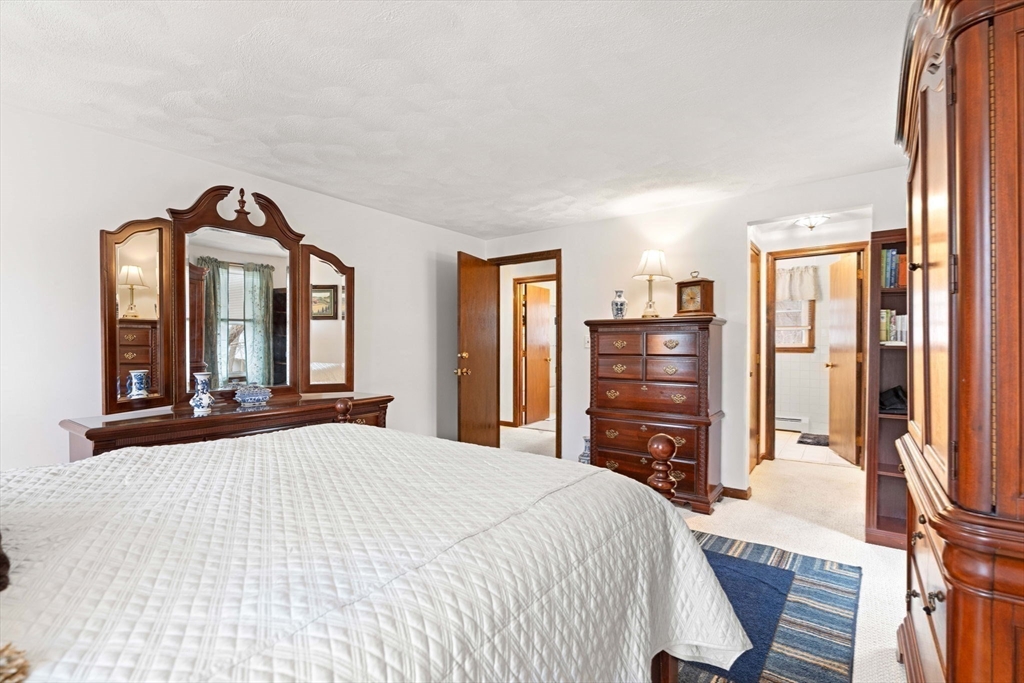 116 Greenwood Road Andover, MA 01810 - Photo 20 of 42 Gallery Image 20
