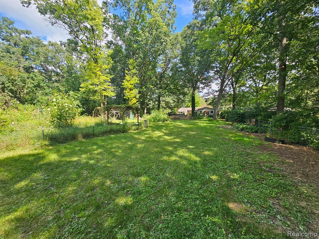 15246 Ripple Drive Linden, MI 48451 - Photo 35 of 44 Gallery Image 35
