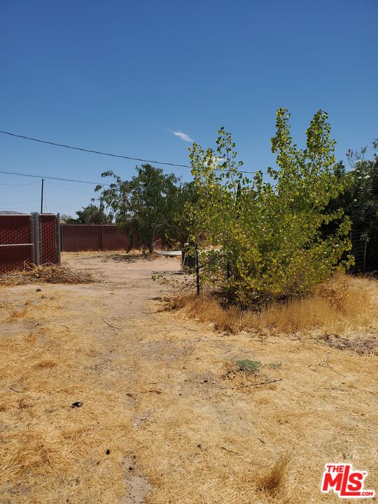 13435 Tioga Road Apple Valley, CA 92308 - Photo 15 of 26 Gallery Image 15