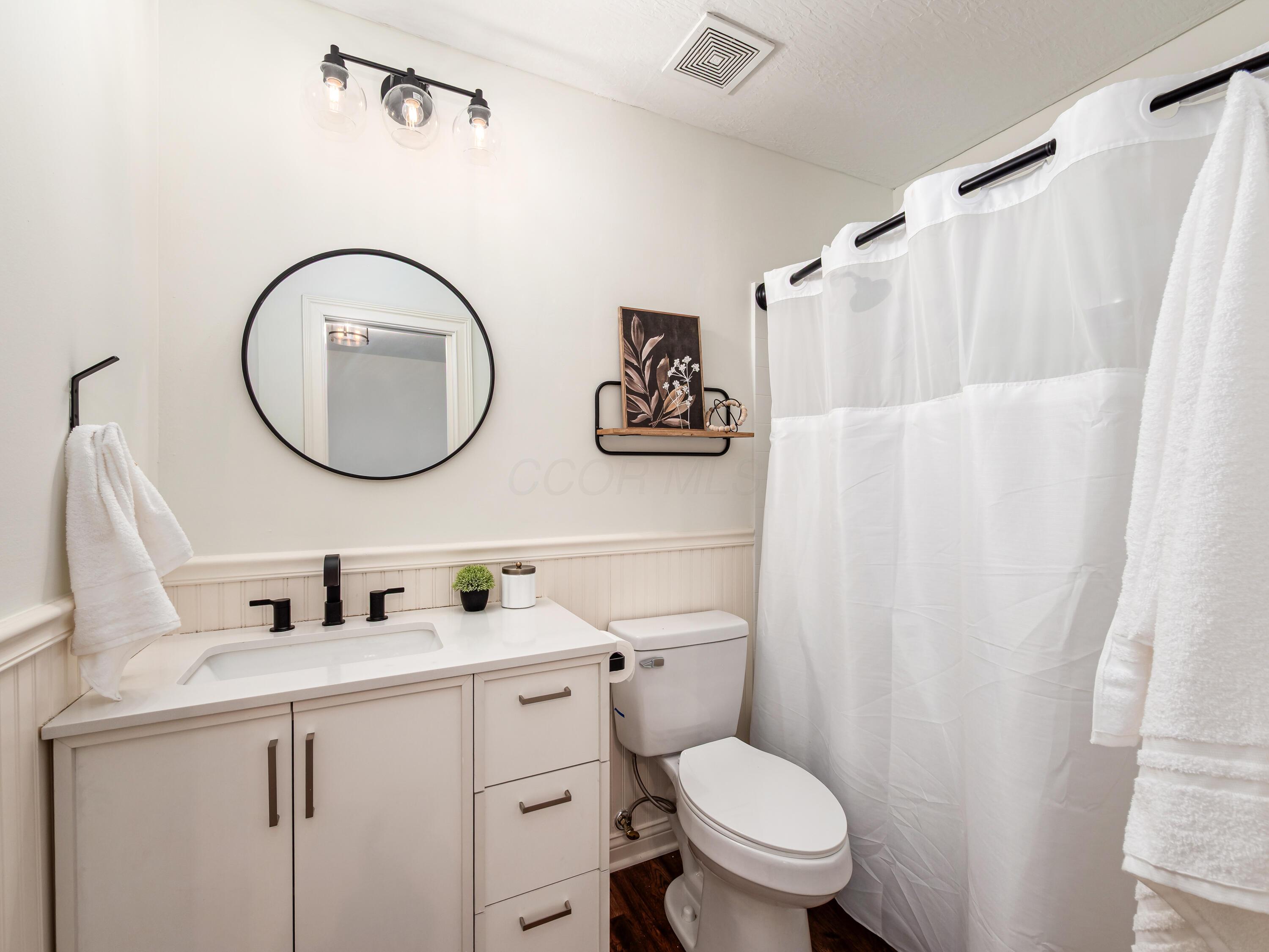 165 West Old Powell Road Powell, OH 43065 - Photo 8 of 12 Bedroom 2 EnSuite
