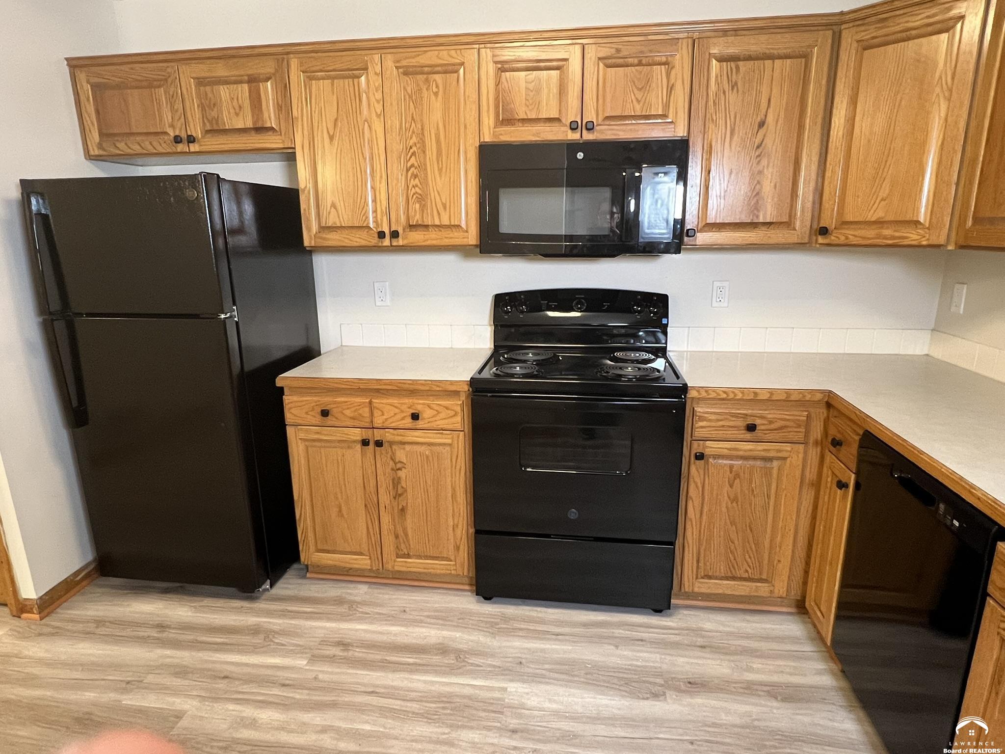 4207 Timberline Court Lawrence, KS 66049 - Photo 14 of 20