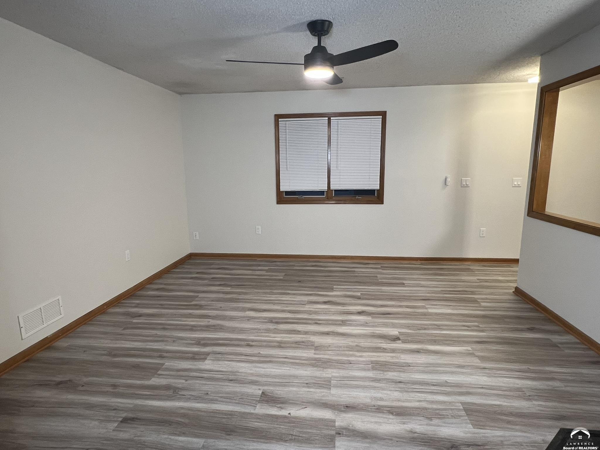 4207 Timberline Court Lawrence, KS 66049 - Photo 15 of 20