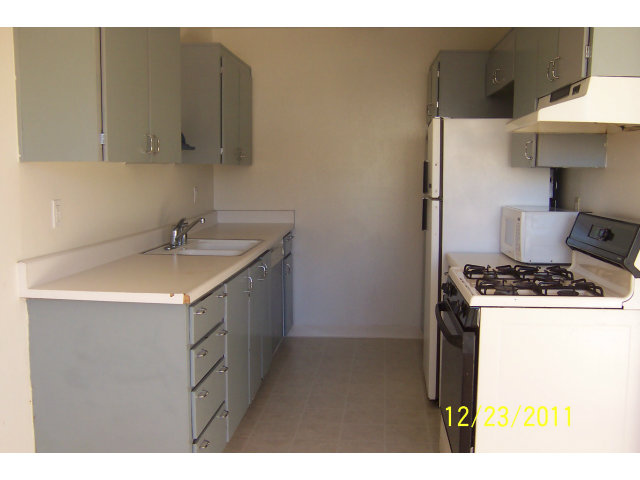 315 Rio Verde Place, Unit 4 Milpitas, CA 95035 - Photo 4 of 8 Gallery Image 4