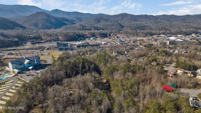 $7,500,000 | 820 Old Gate Road, Pigeon Forge, TN 37863